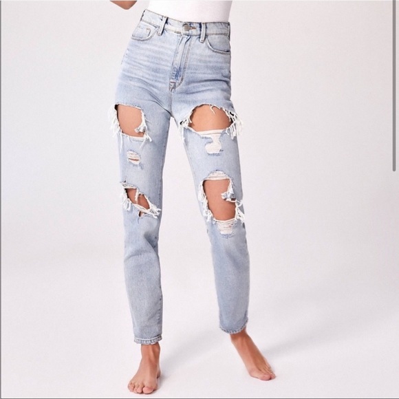 BDG Urban Outfitters Mom High Rise Major Distressed Jeans Size, 27 - Picture 1 of 13